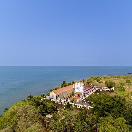 Fort Tiracol Heritage Hotel Арамболь Экстерьер фото